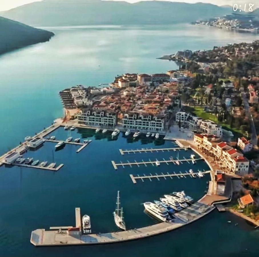 Banicevic Apartmani Thenovici Exterior foto