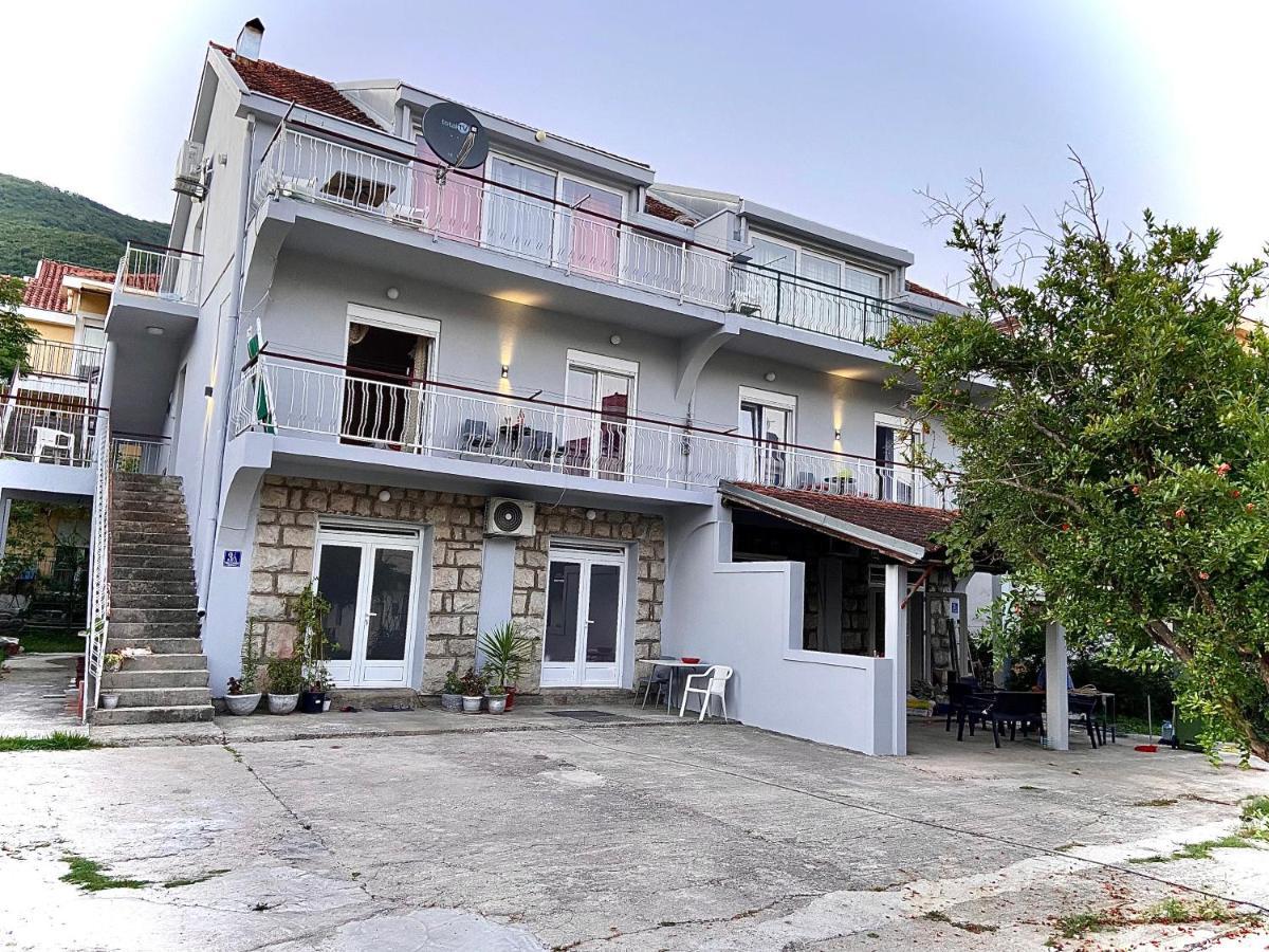 Banicevic Apartmani Thenovici Exterior foto