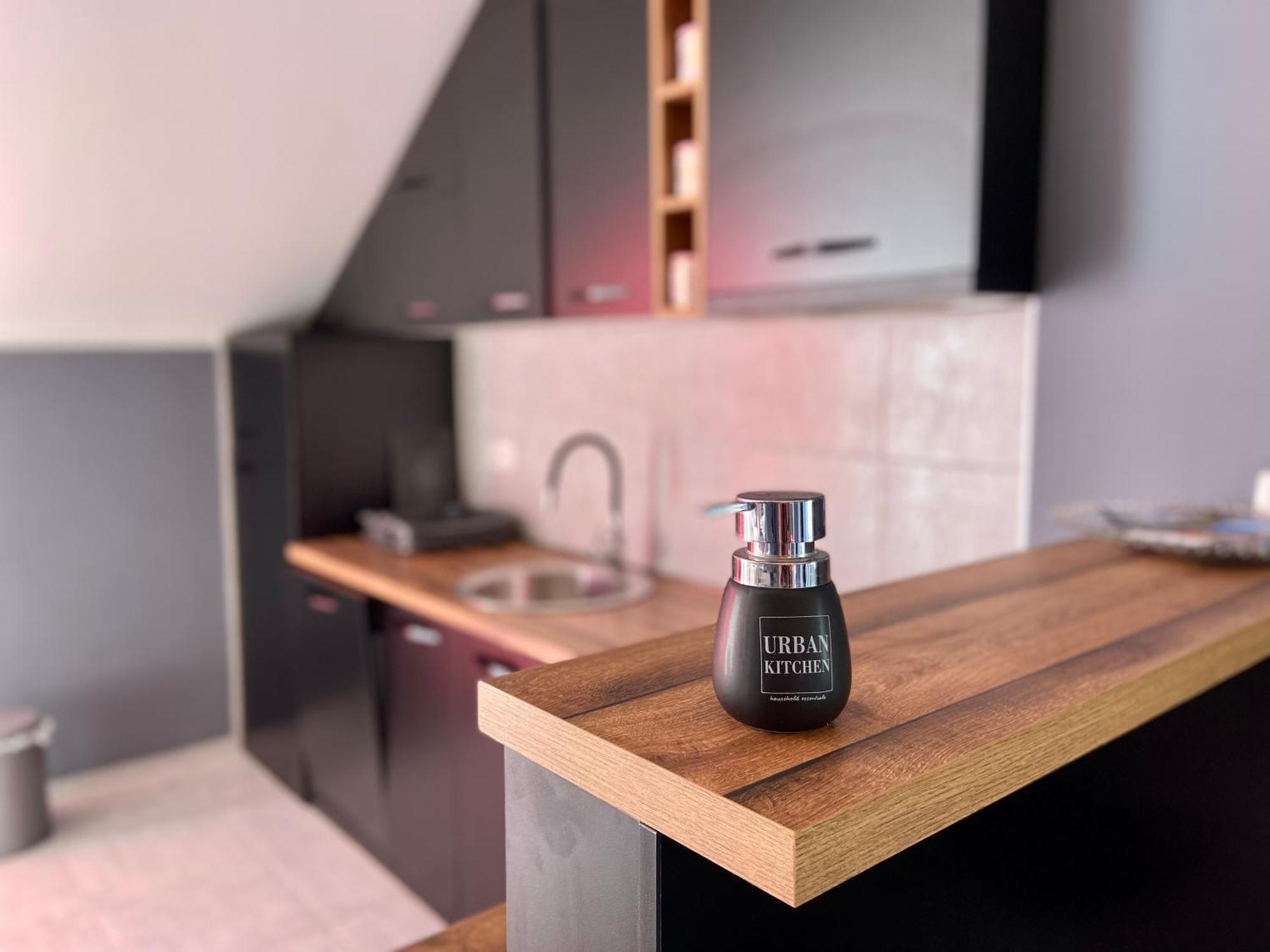 Banicevic Apartmani Thenovici Exterior foto