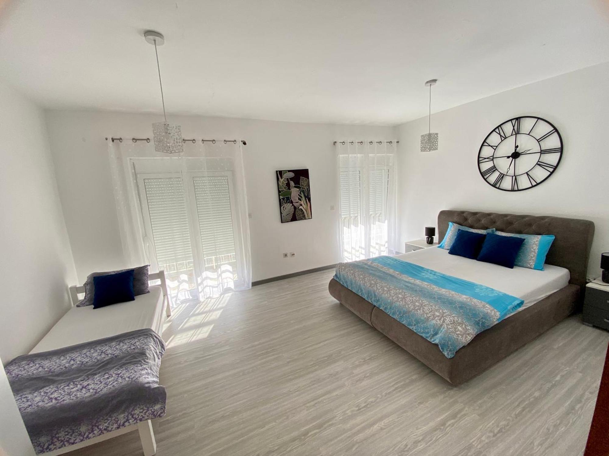 Banicevic Apartmani Thenovici Exterior foto