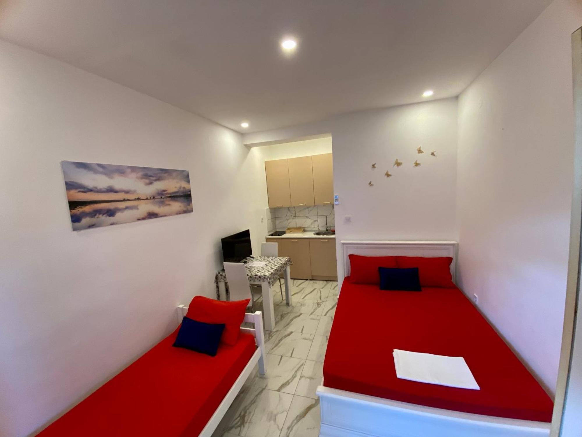 Banicevic Apartmani Thenovici Exterior foto
