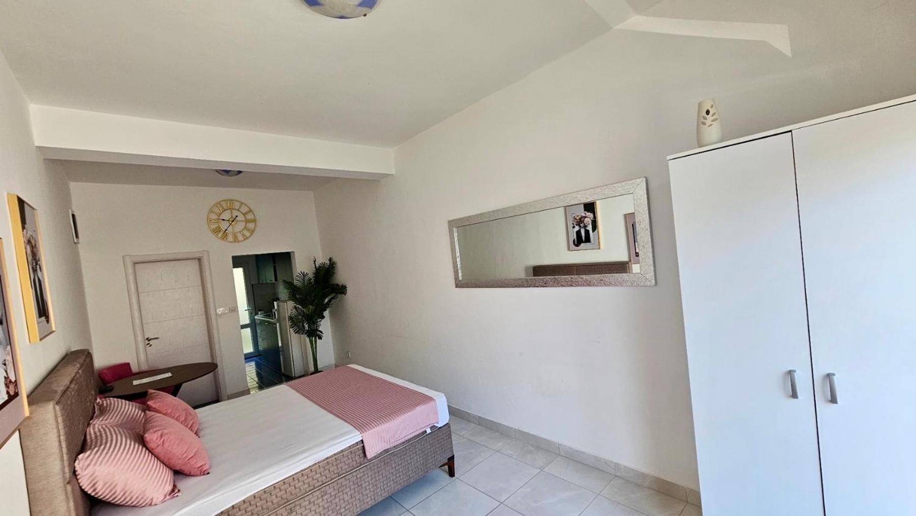 Banicevic Apartmani Thenovici Exterior foto